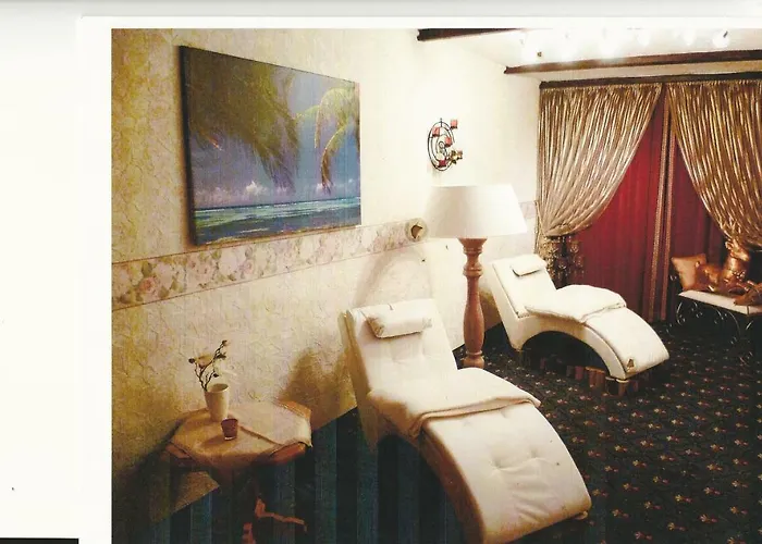 호텔 Wellness Und Romantik Helmboldt
